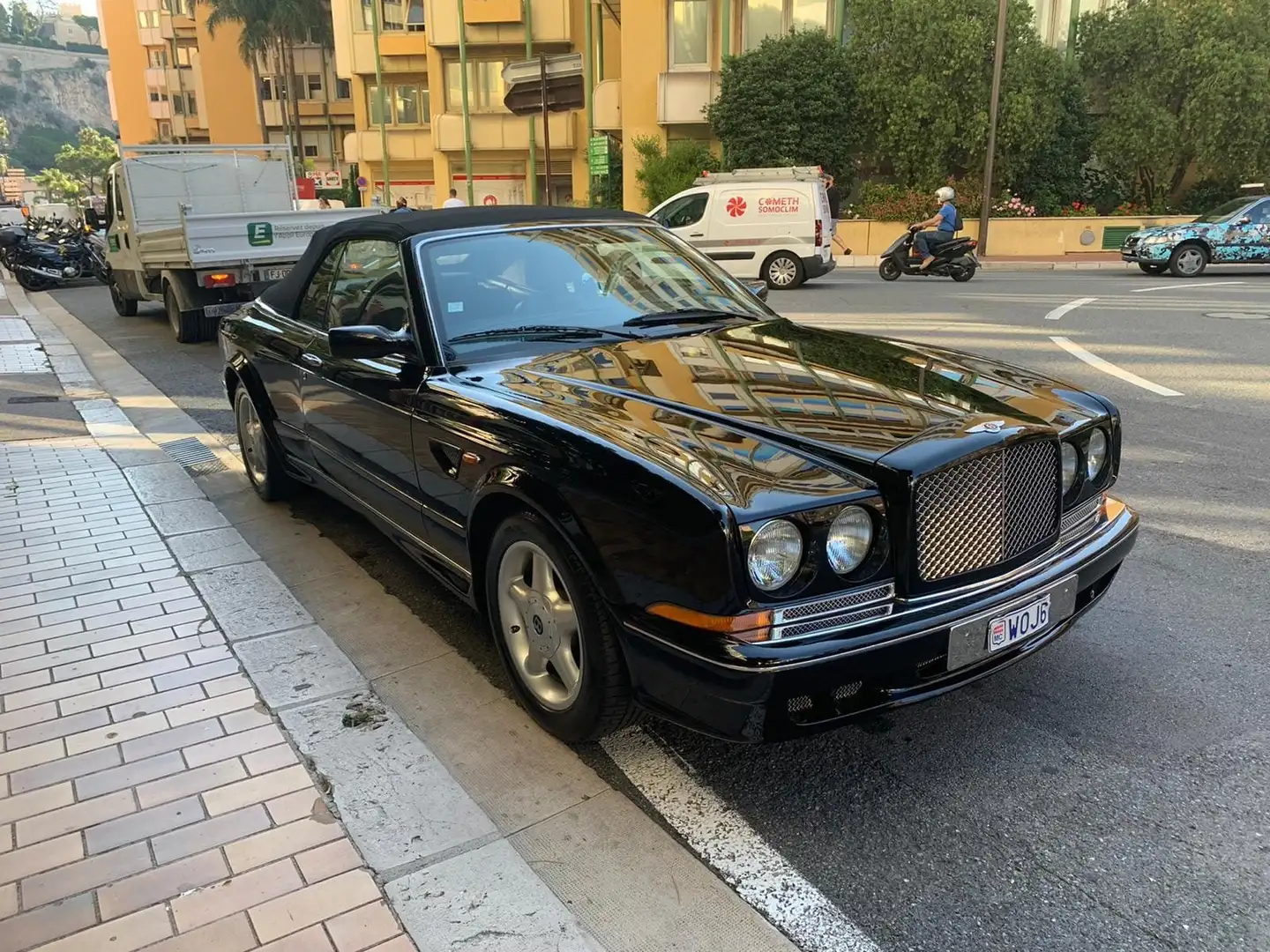 Bentley Azure Mulliner Widebody V8 6.75 426ch 1 of 28 Noir - 2