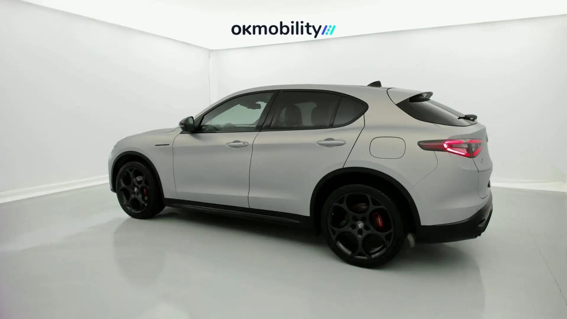 Alfa Romeo Stelvio 2.0 Competizione Q4 Aut. 280 Plateado - 2