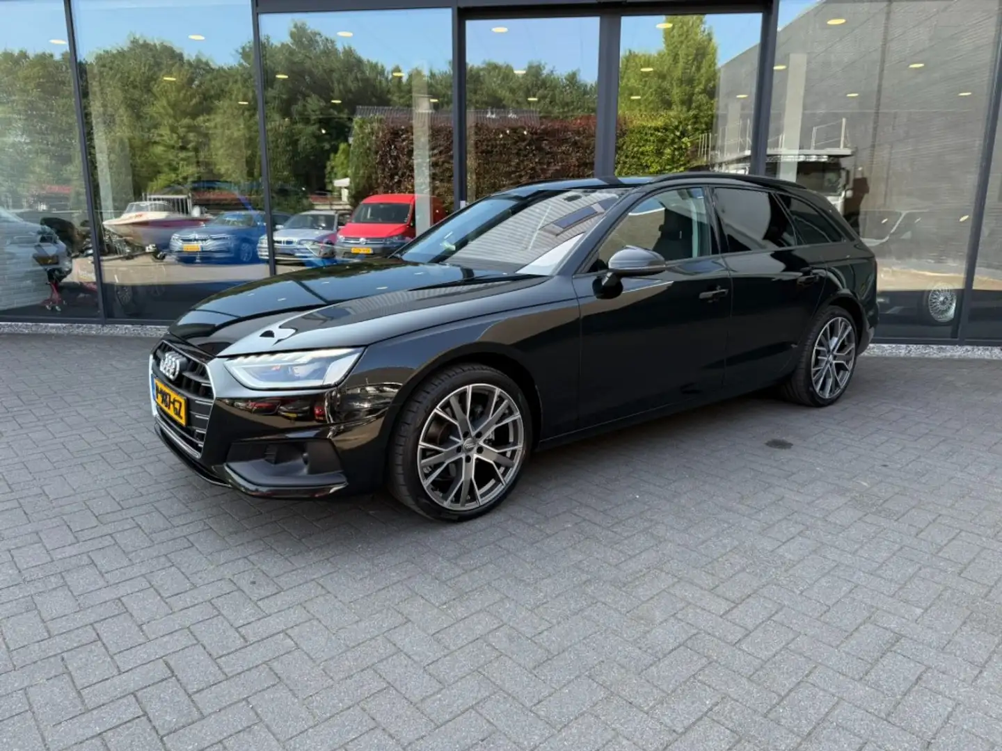 Audi A4 Avant 35 TDI 2.0 191pk Pro Line, Led,NaviPro,Stoel Schwarz - 1