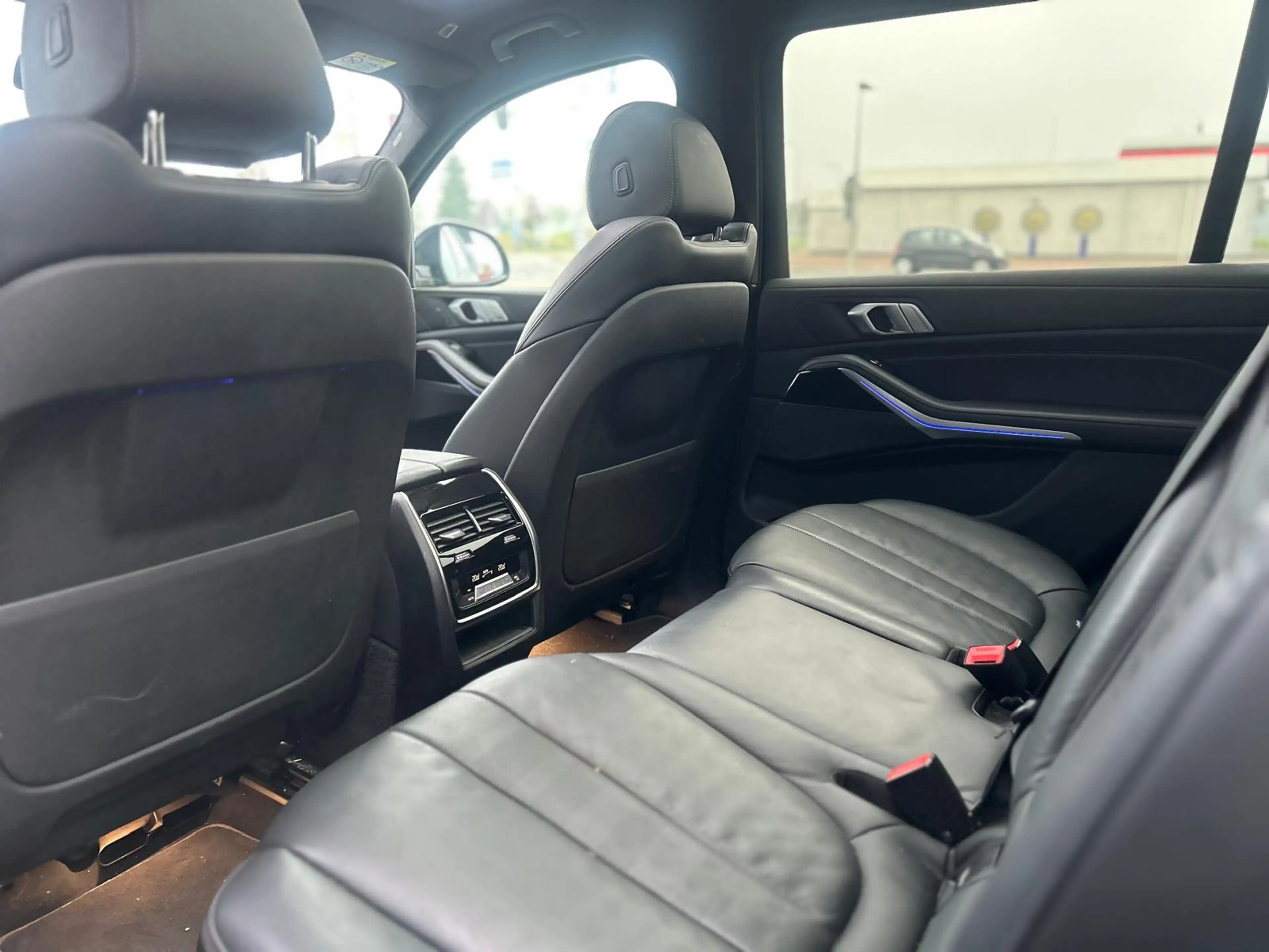 BMW X7 xDrive40i High Executive |Pano|7Pers|Memory — photo 9
