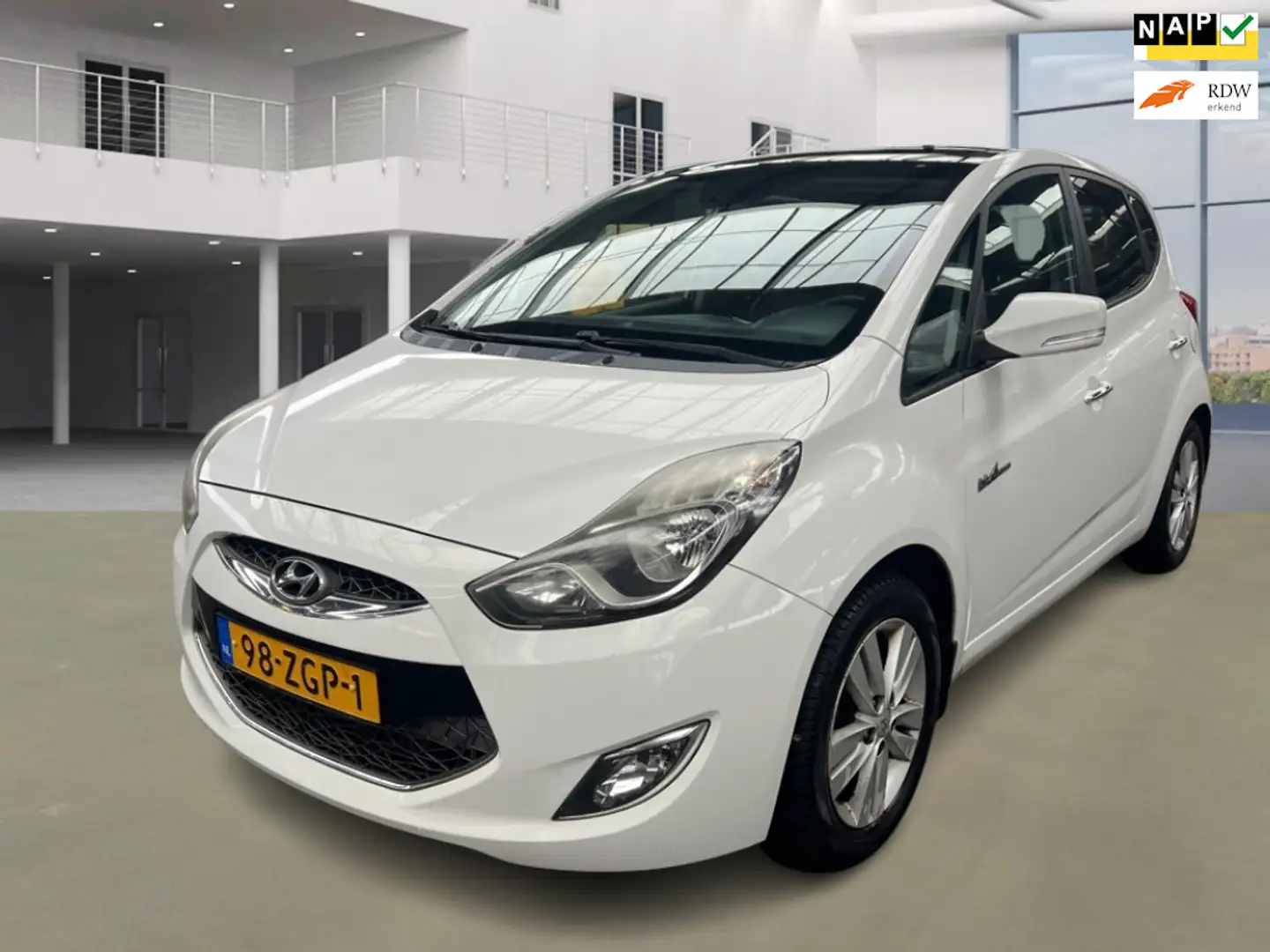 Hyundai iX20 1.6i i-Catcher|PANORAMADAK Blanco - 1
