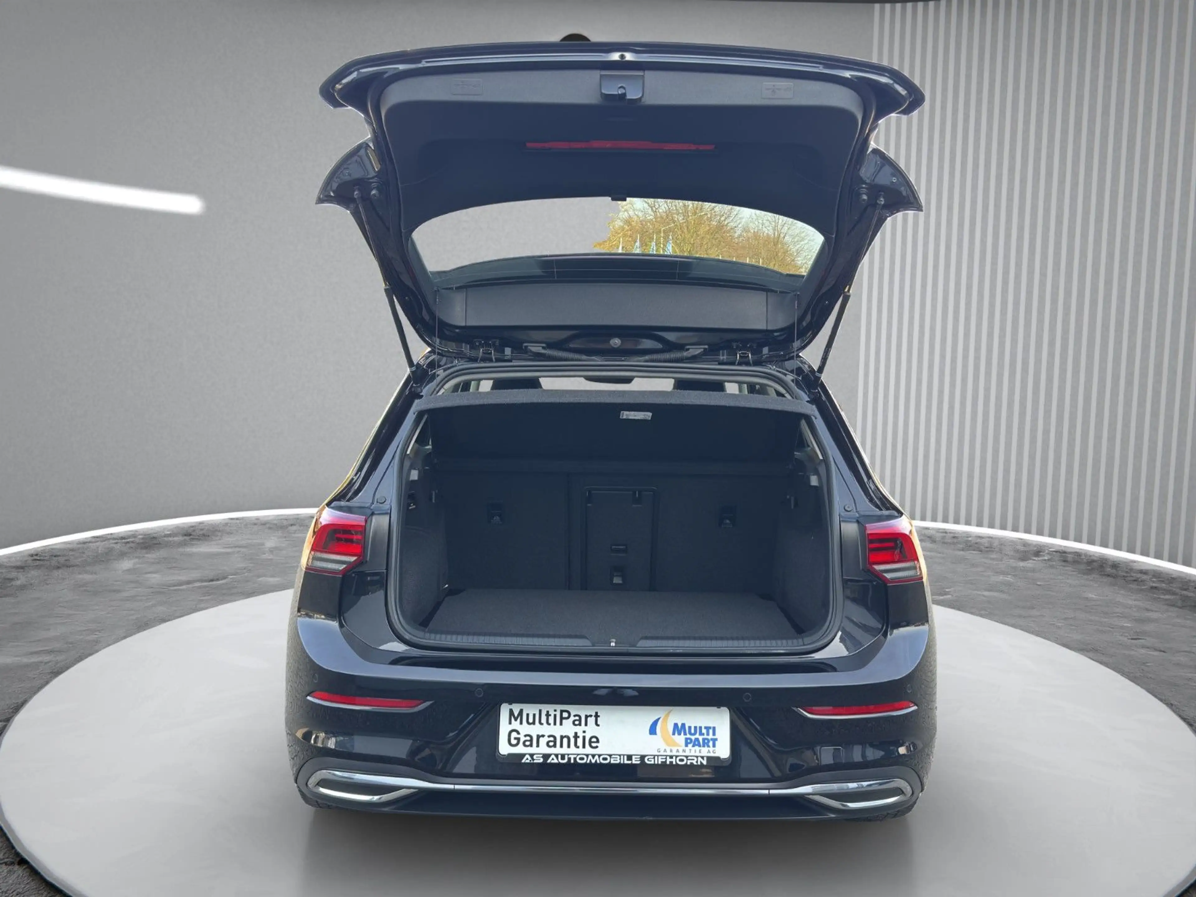 Volkswagen Golf VIII 2.0 TDI Move DSG Navi Pano Kamera ACC — photo 7