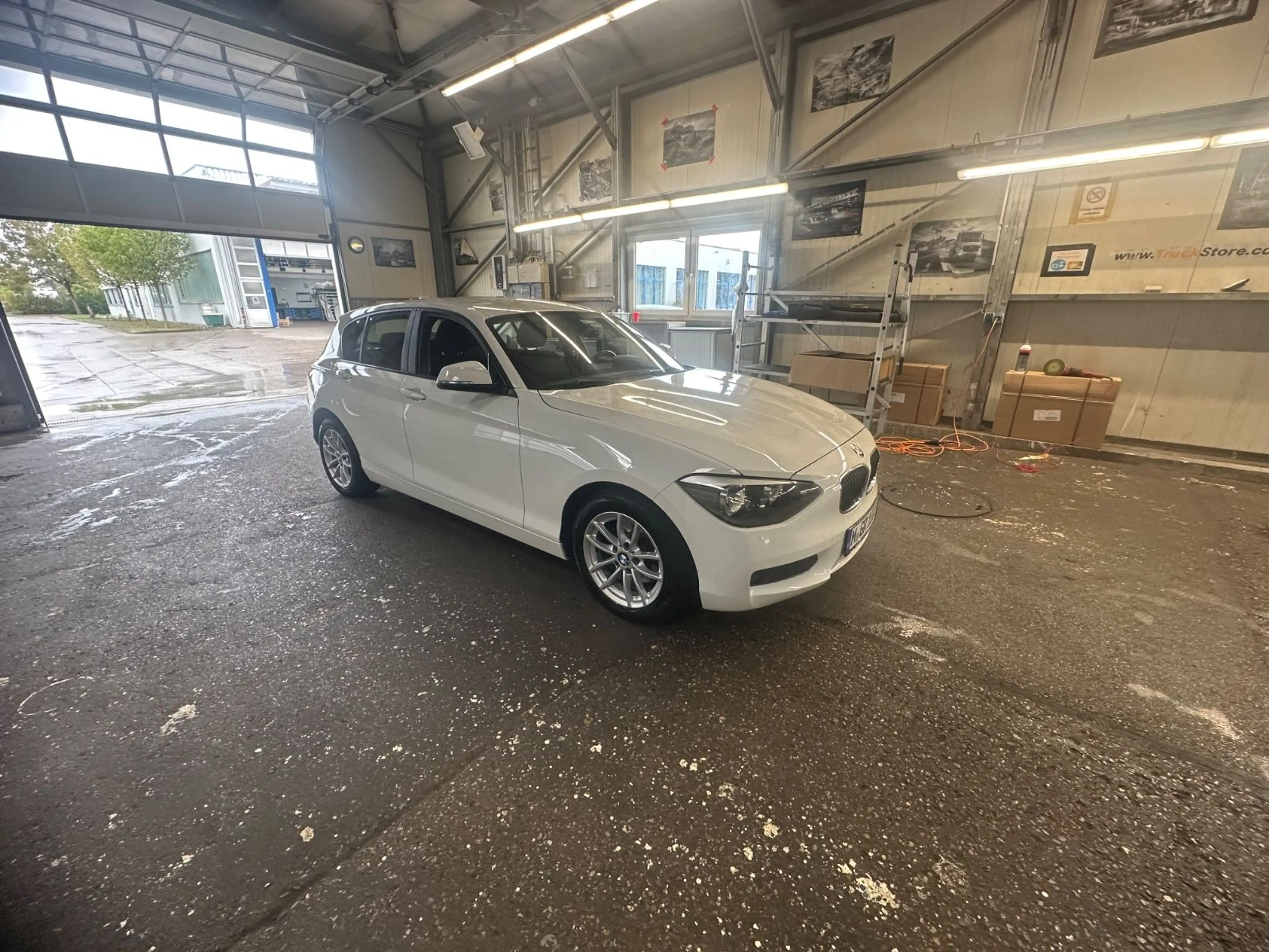 BMW 118 1 Limousine 5-trg. 118 i — photo 5