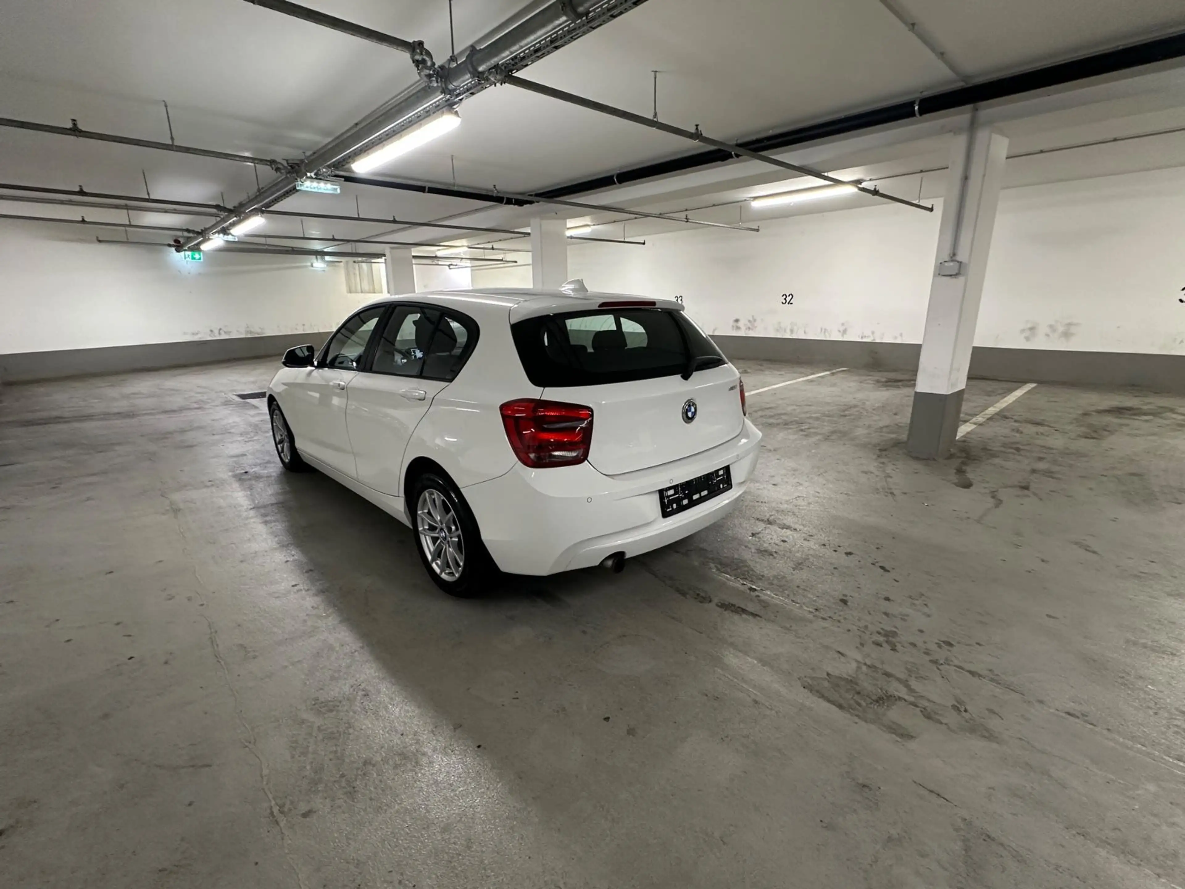 BMW 118 1 Limousine 5-trg. 118 i — photo 3