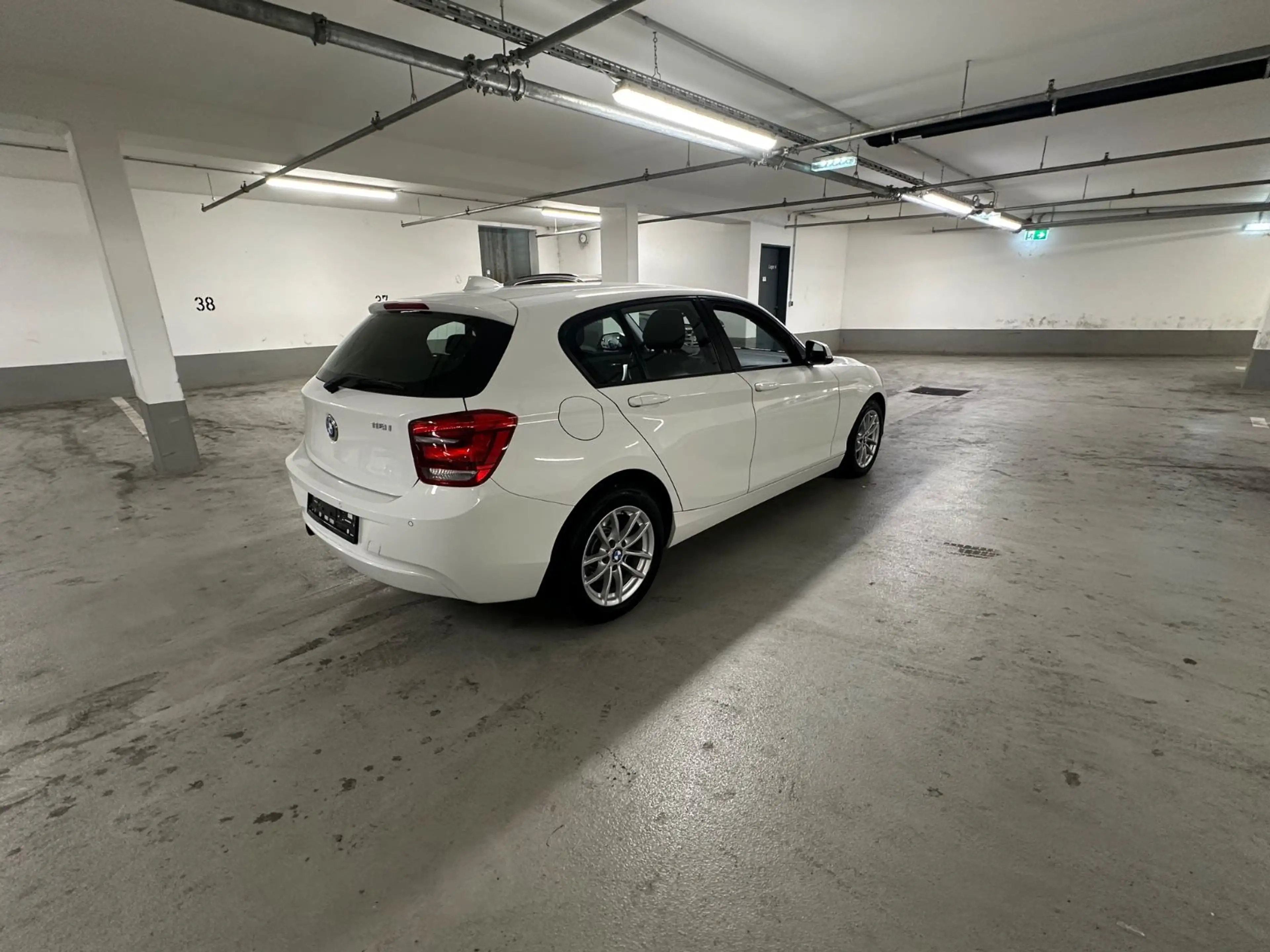 BMW 118 1 Limousine 5-trg. 118 i — photo 8