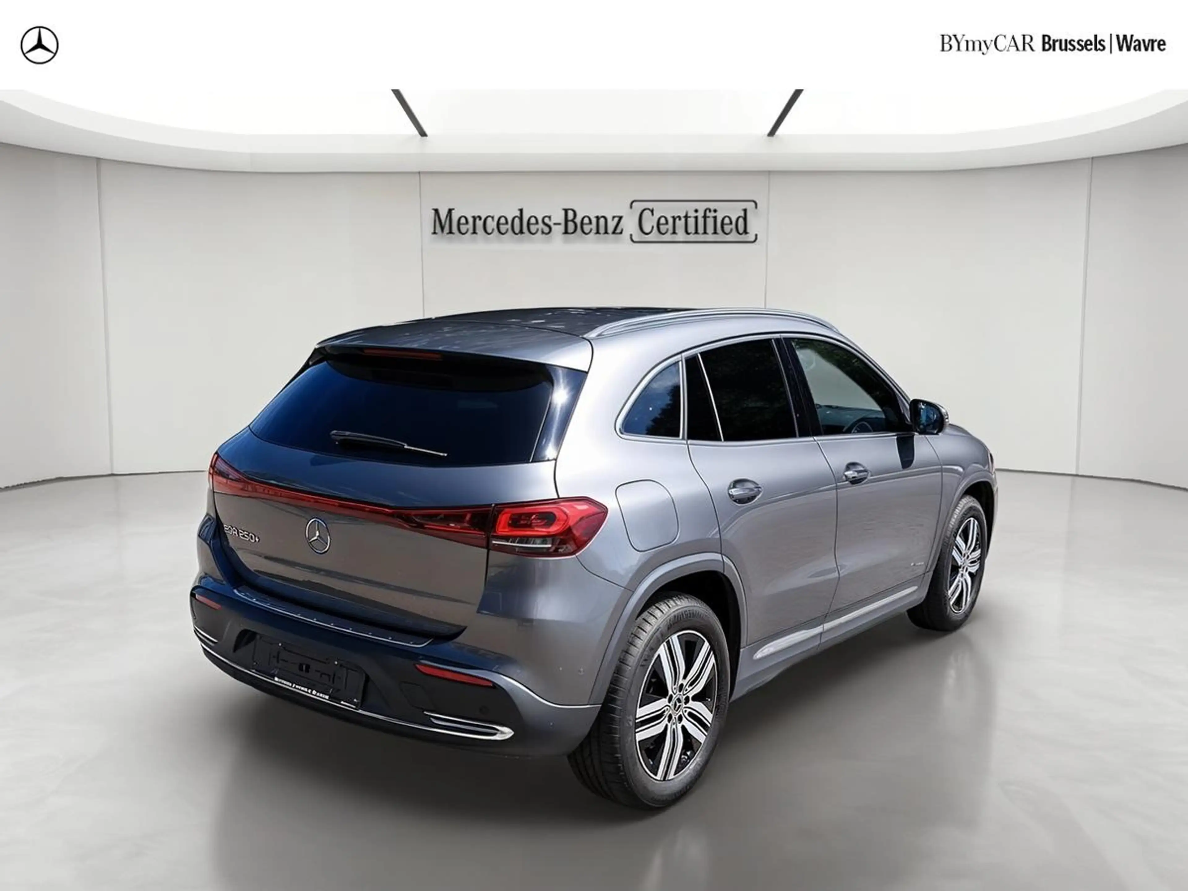 Mercedes-Benz EQA 250 EQA 250+ Luxury Line — photo 3