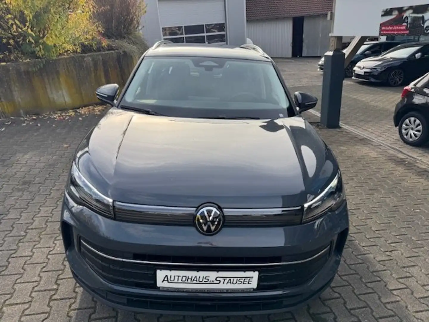 Volkswagen Tiguan 1.5eTSI DSG Life *Anschlussgarantie*Navi-vorbereit Gris - 2