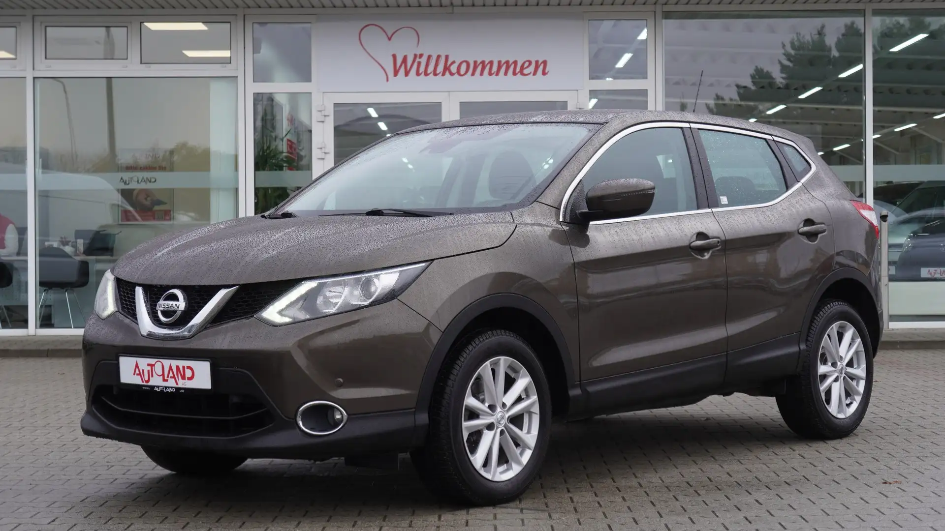 Nissan Qashqai 1.6 DIG-T Acenta Navi AHK Kamera DAB USB Braun - 2