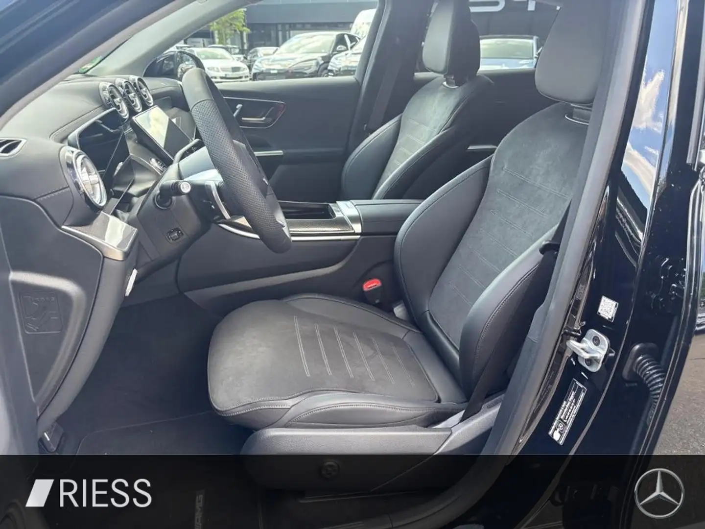 Mercedes-Benz GLC 220 d 4M Coupé AMG+AHK+DISTR+20"+MEMORY+360° Nero - 2