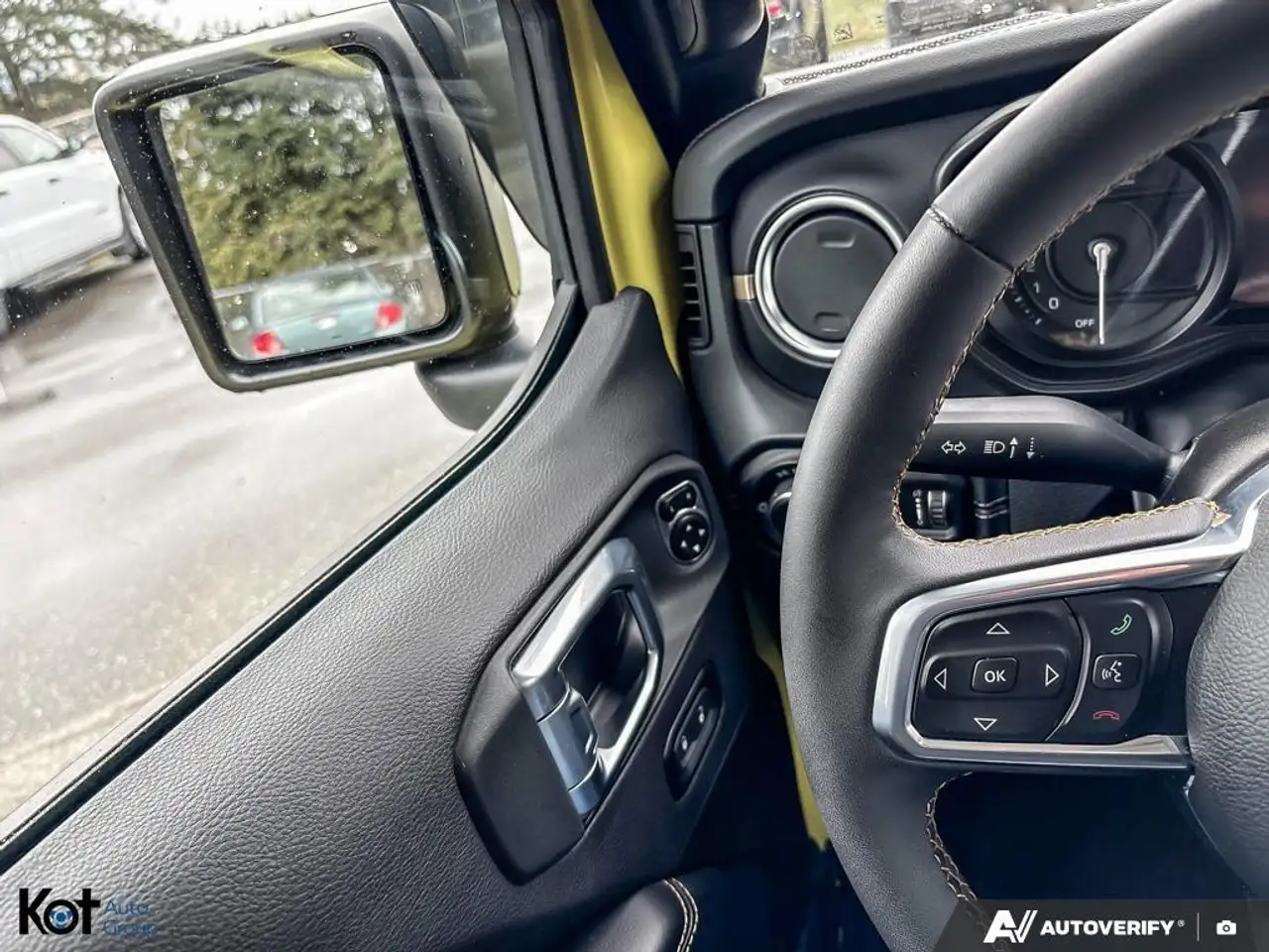 Jeep Wrangler снимка Jeep Wrangler