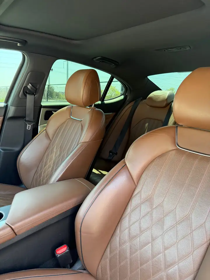Genesis G70 снимка Genesis G70
