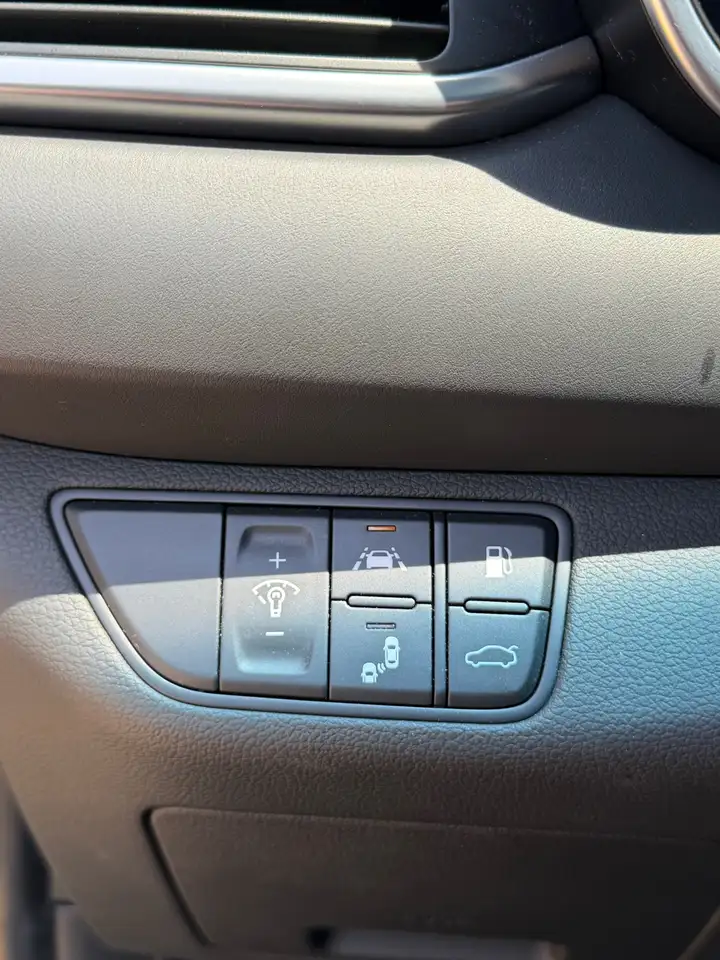 Genesis G70 снимка Genesis G70