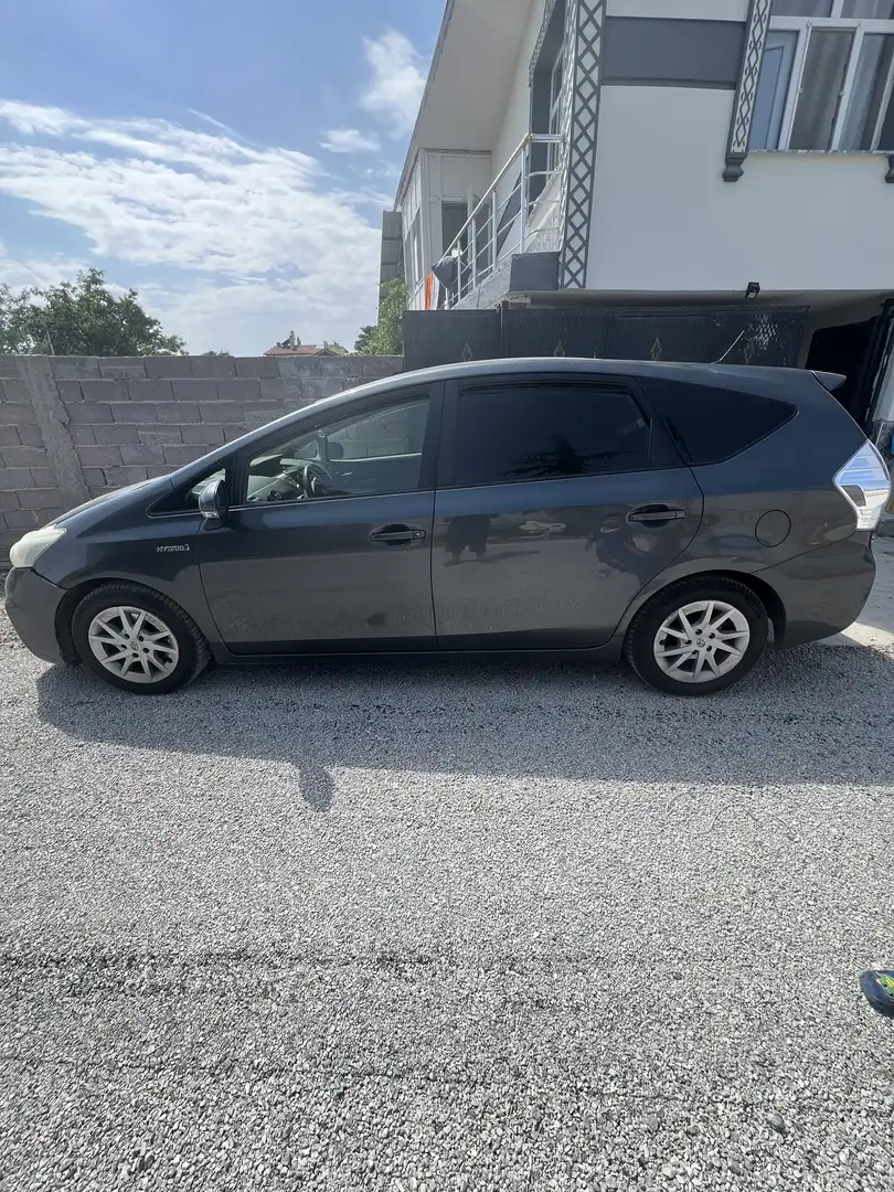 Toyota Prius+ 1.8 Aspiration 96g 7 persoon Szürke - 1
