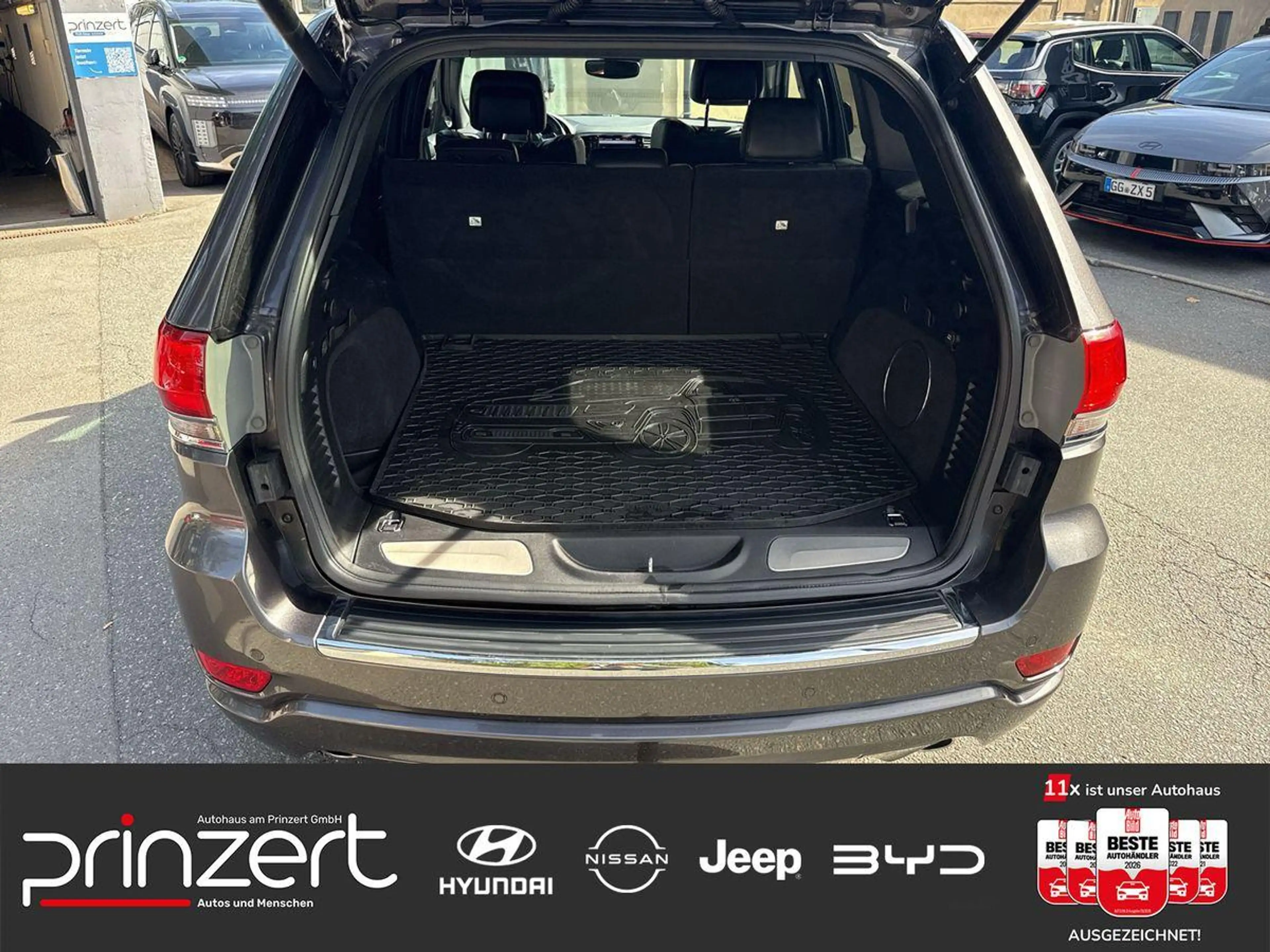 Jeep Grand Cherokee 3.0 CRD Overland Allwetter — photo 14