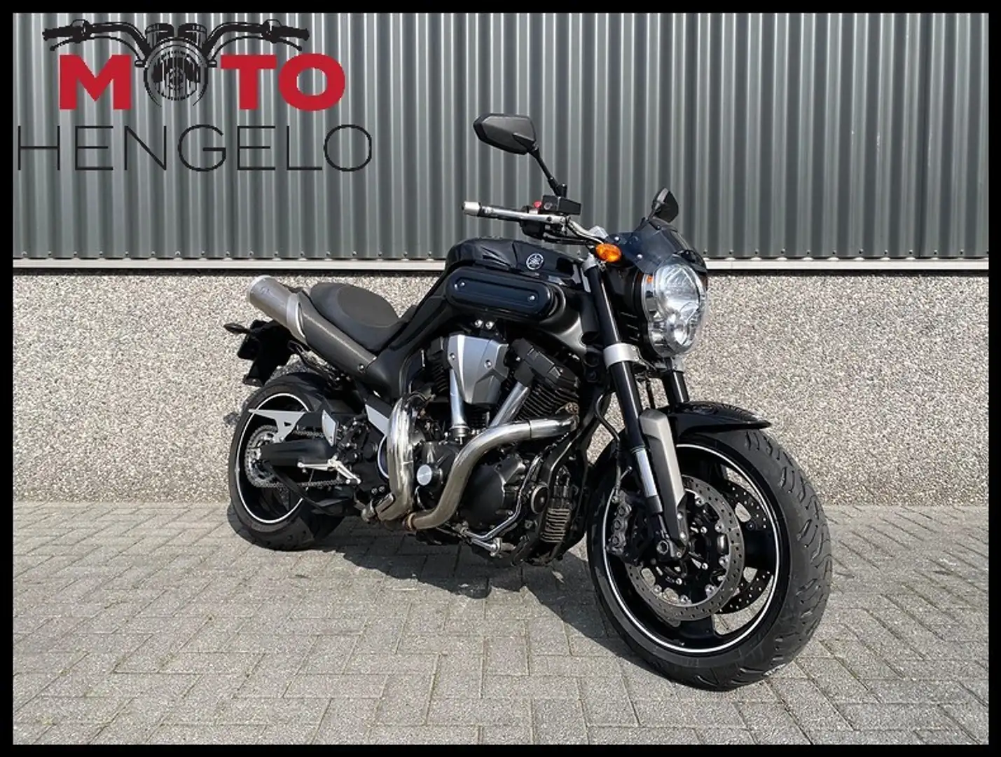 Yamaha MT-01 Zwart - 2