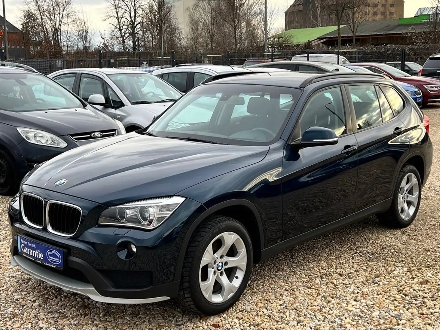 BMW X1 20i/Bi-Xenon/Tel/Temp/BC/PDC/8xAlus/1.Hand! Blau - 1