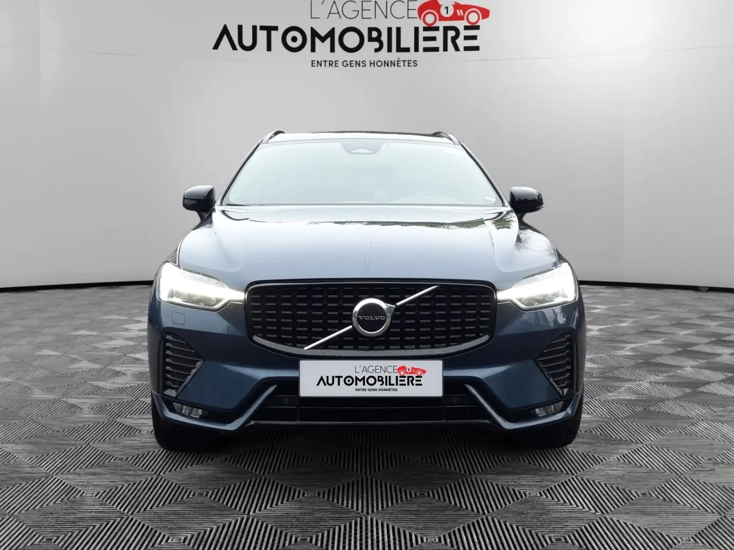 Volvo XC60 XC60 2.0 B4 MHEV AWD R-Design/ Garantie 12 mois Bleu - 2