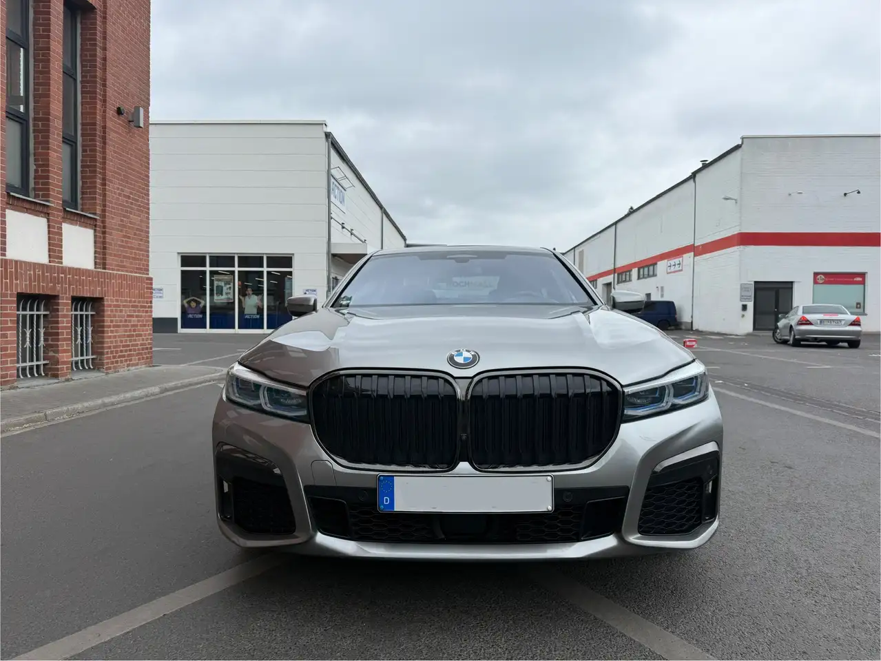 BMW 730
