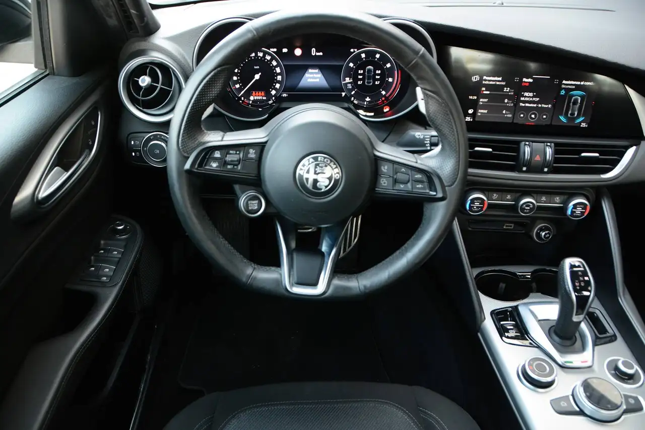 Alfa Romeo Giulia 2024