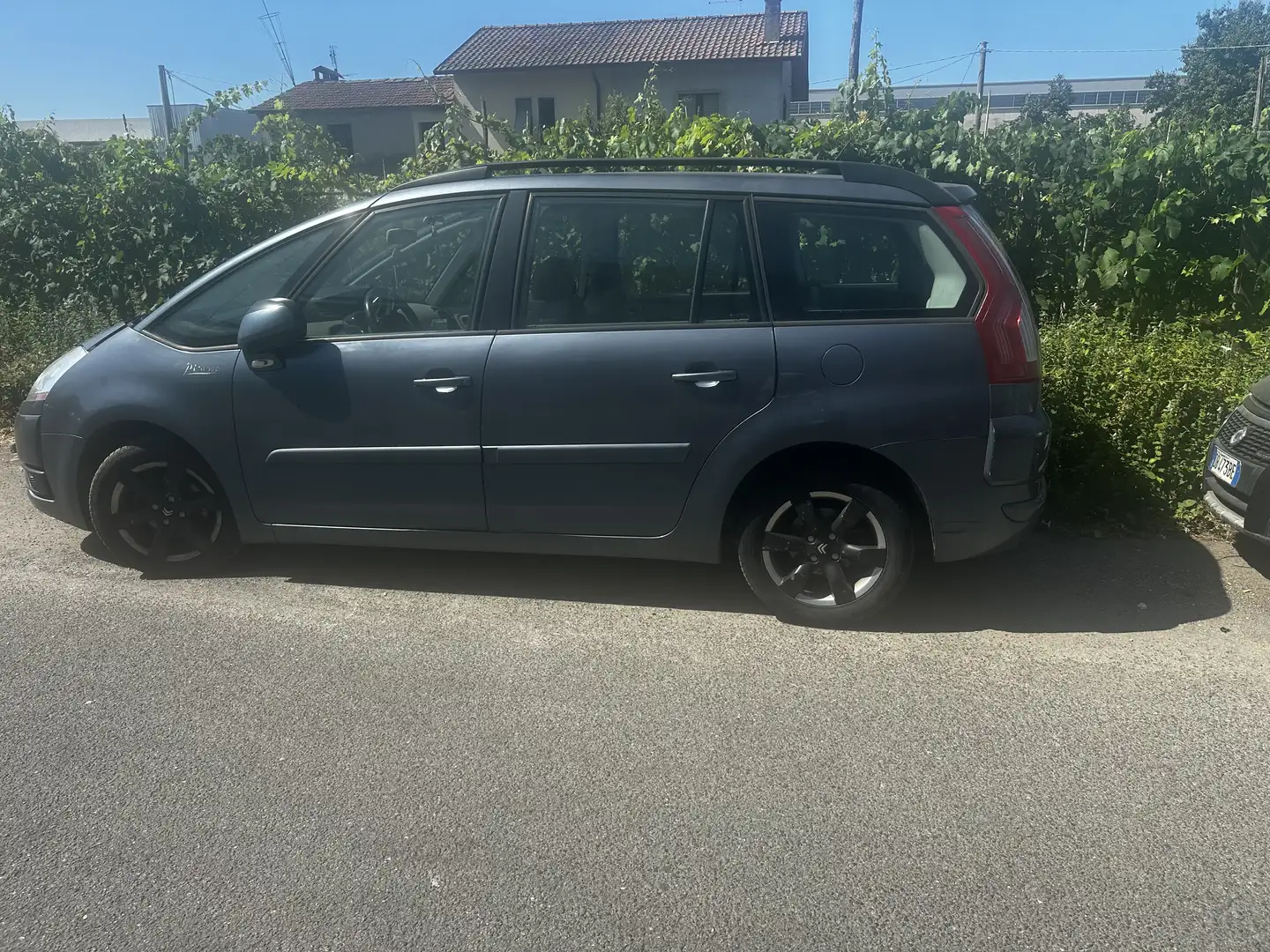 Citroen Grand C4 Picasso Verde - 2