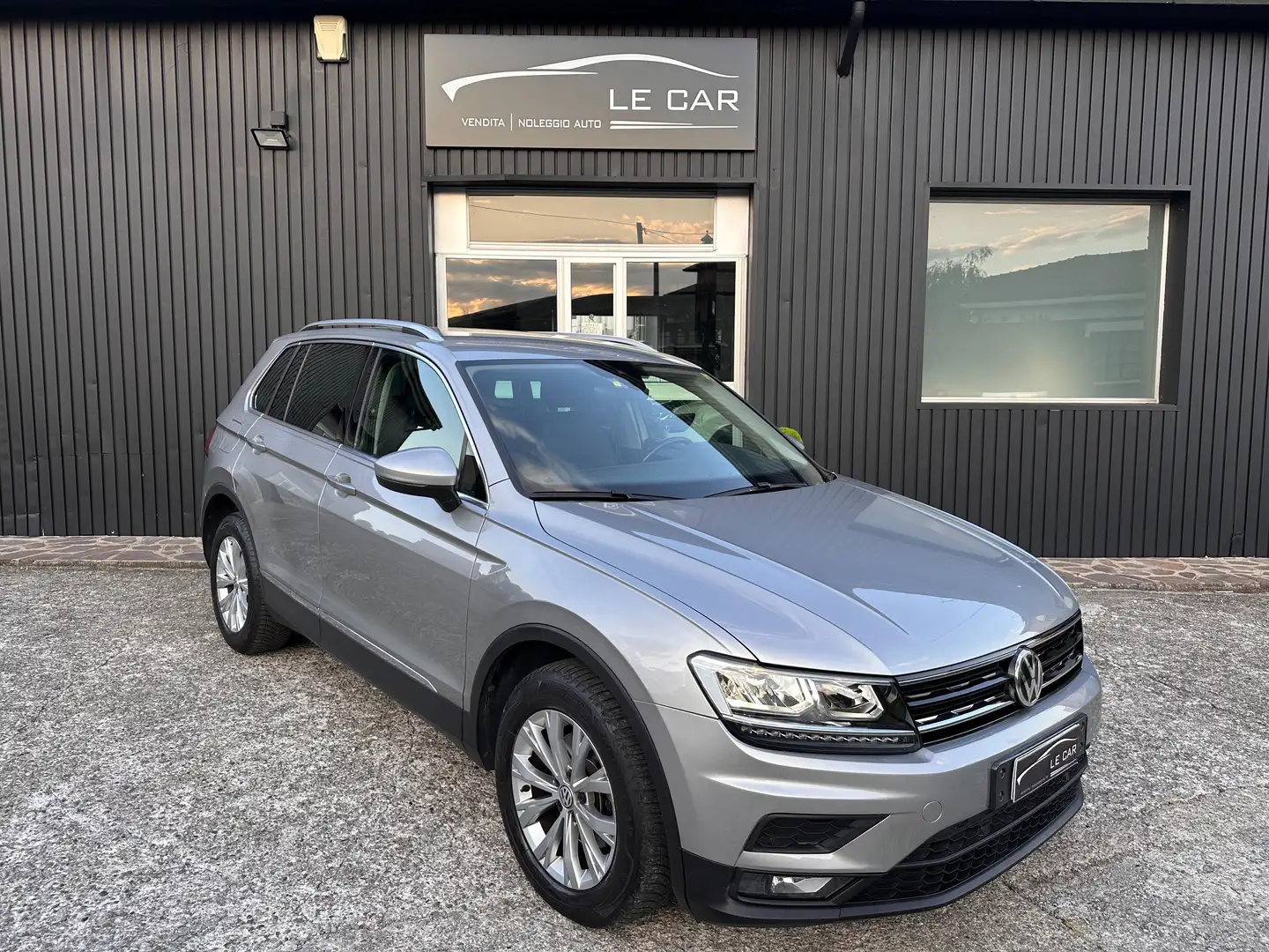 Volkswagen Tiguan Tiguan II 2016 2.0 tdi Advanced 4motion 150cv dsg Argento - 1