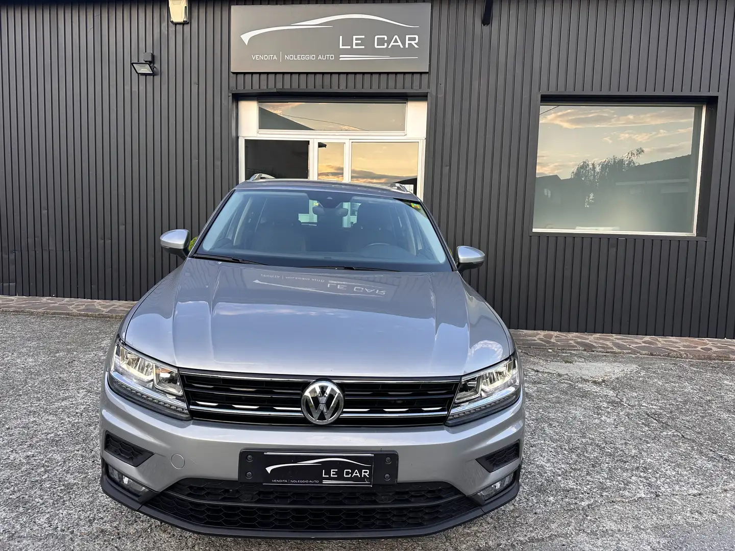 Volkswagen Tiguan Tiguan II 2016 2.0 tdi Advanced 4motion 150cv dsg Argento - 2