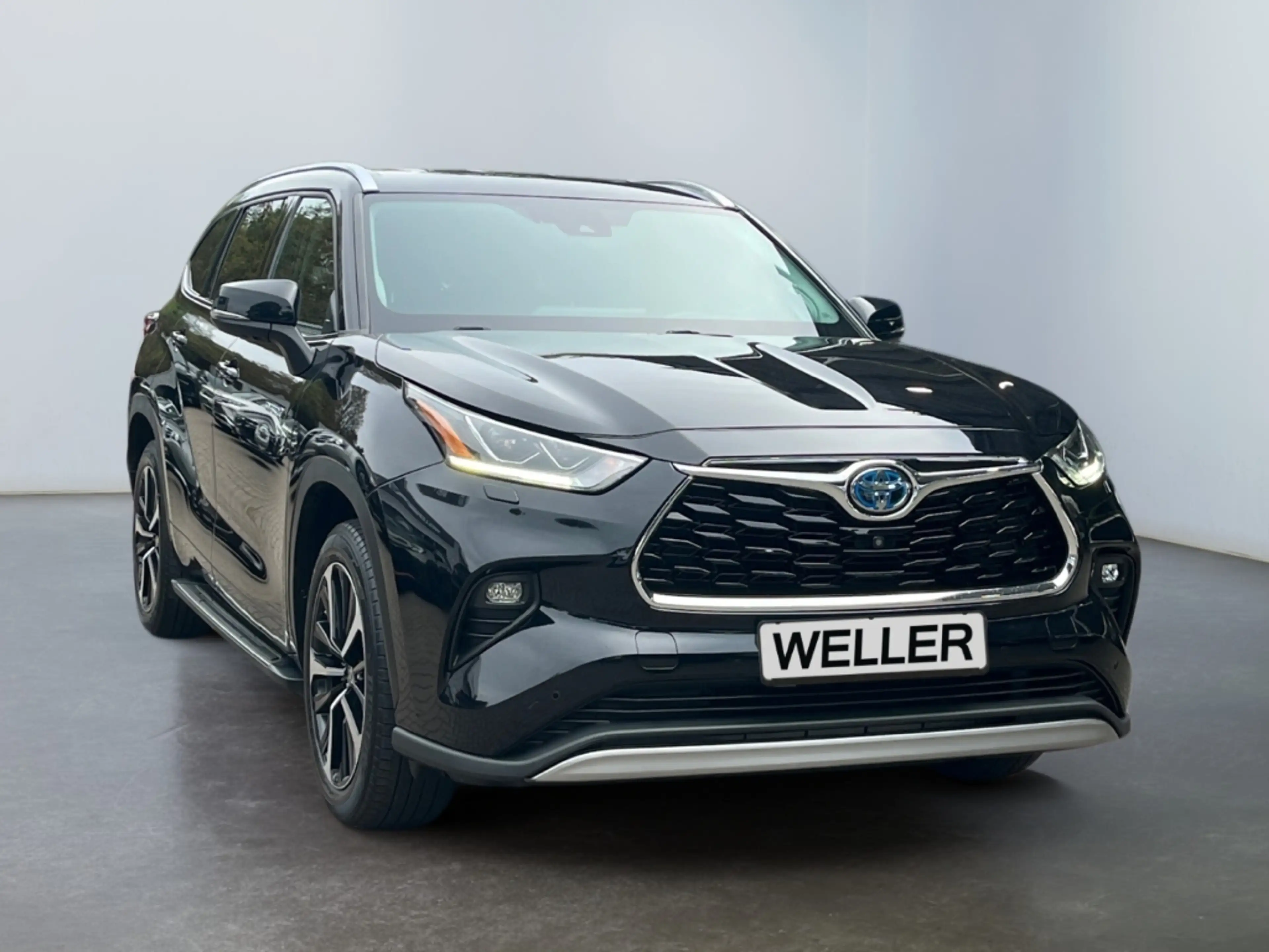 Toyota Highlander 2.5 Hybrid Luxury *7-Si*Leder*360°*JBL* — photo 3