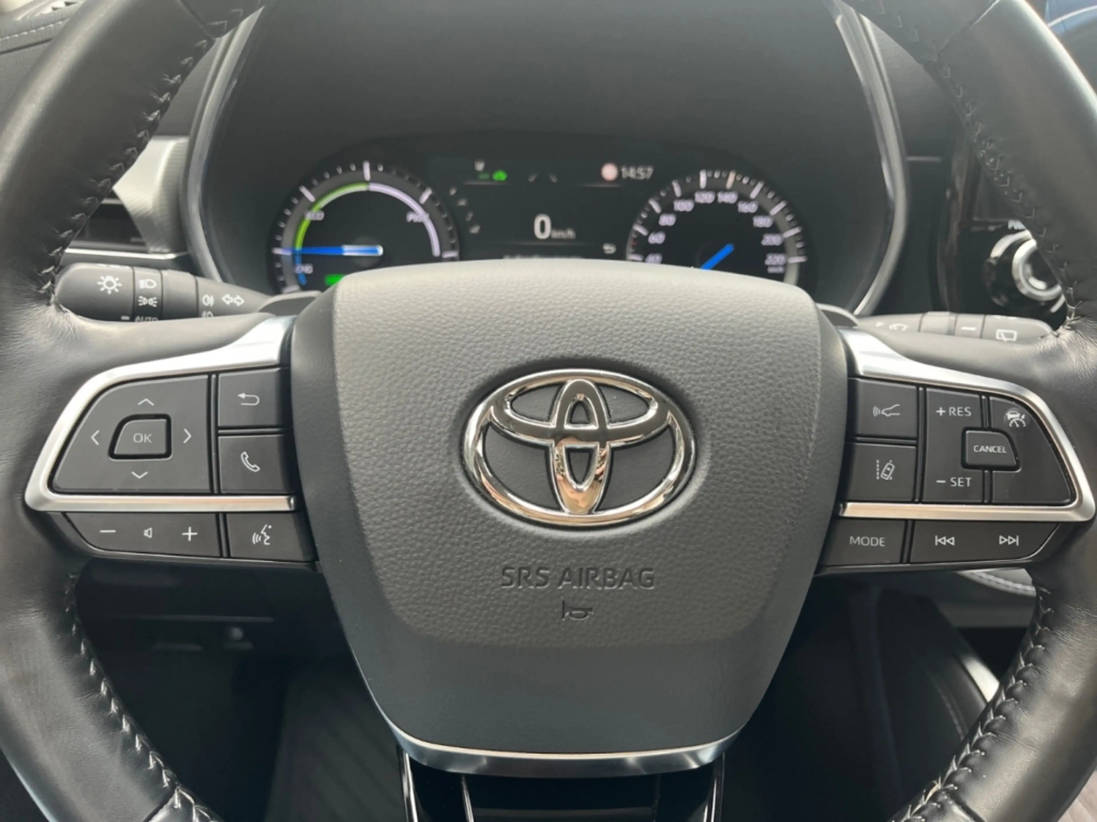 Toyota Highlander 2.5 Hybrid Luxury *7-Si*Leder*360°*JBL* — photo 13