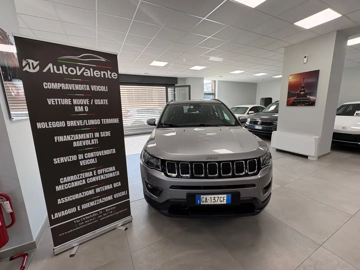 Jeep Compass 2.0 Multijet II 4WD Longitude Grijs - 2
