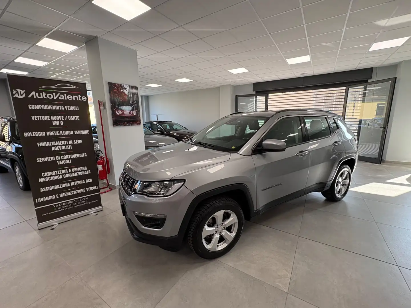 Jeep Compass 2.0 Multijet II 4WD Longitude Grijs - 1