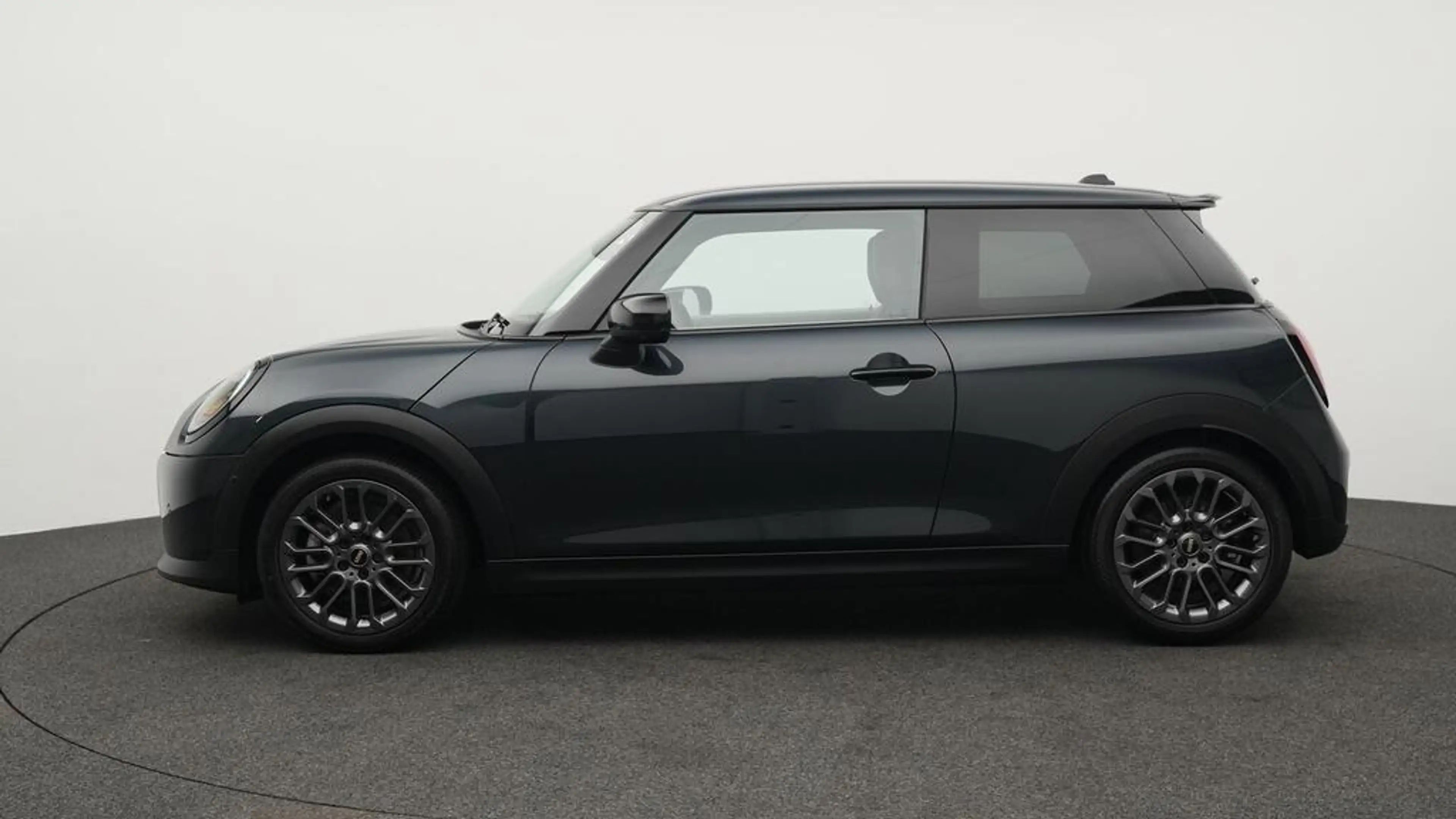 MINI Cooper S Favoured Trim — photo 3