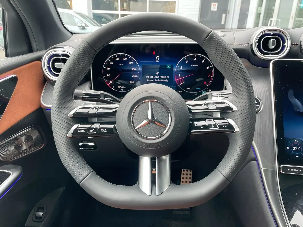 Mercedes-Benz GLC снимка Mercedes-Benz GLC