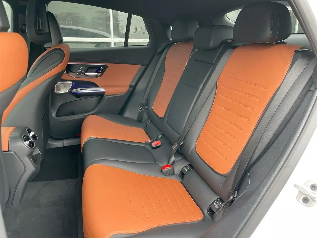 Mercedes-Benz GLC снимка Mercedes-Benz GLC