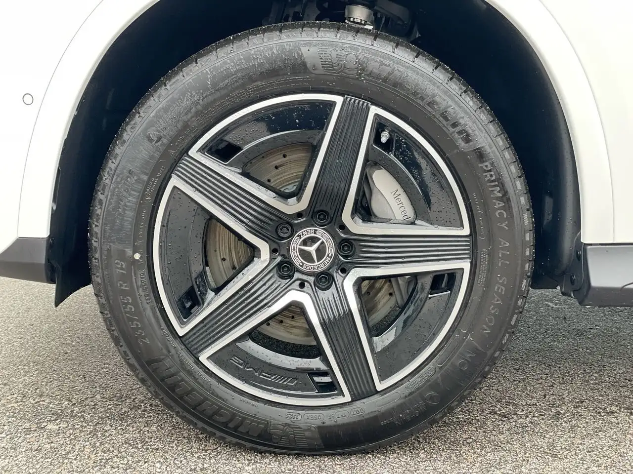 Mercedes-Benz GLC снимка Mercedes-Benz GLC