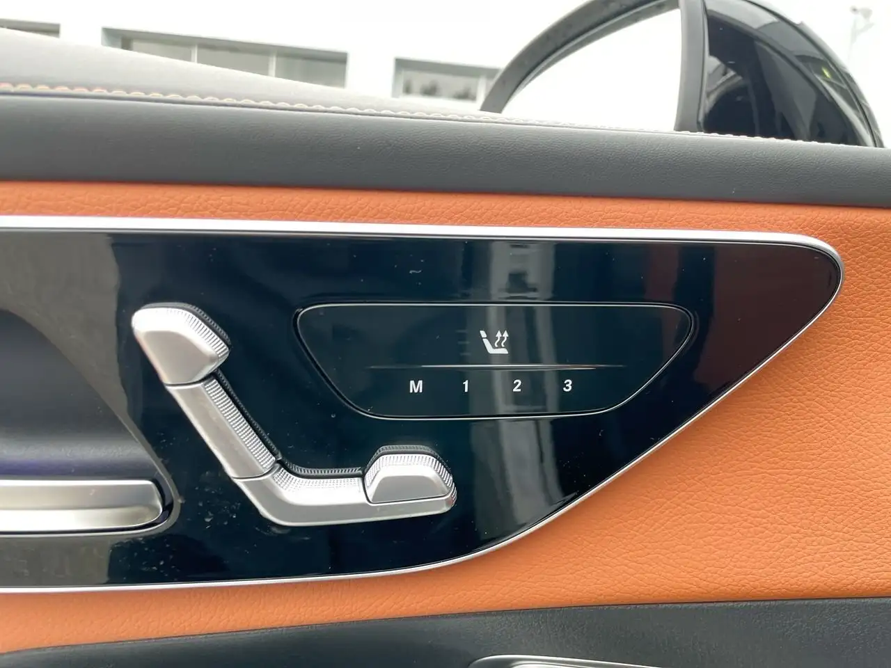 Mercedes-Benz GLC снимка Mercedes-Benz GLC