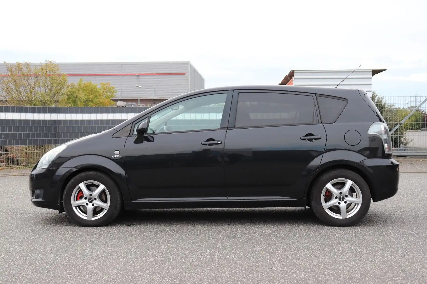 Toyota Corolla Verso 2.2 D-CAT Executive Schwarz - 2