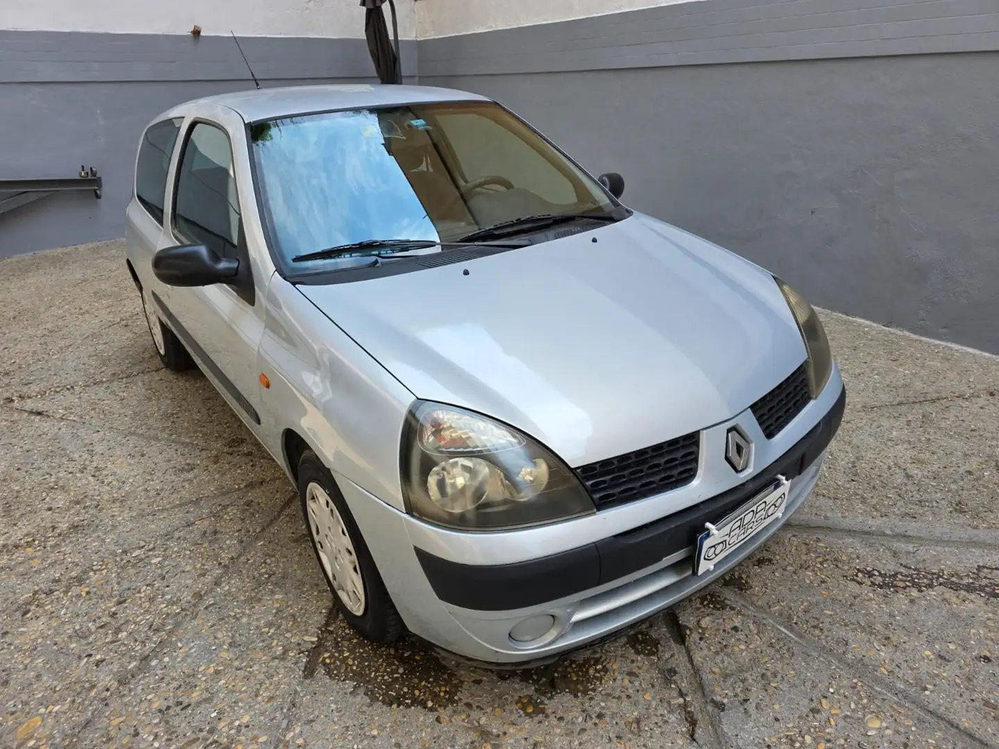 Renault Clio UNICO PROPRIETARIO - 1.2 - 75 CV - 3 porte Grigio - 2