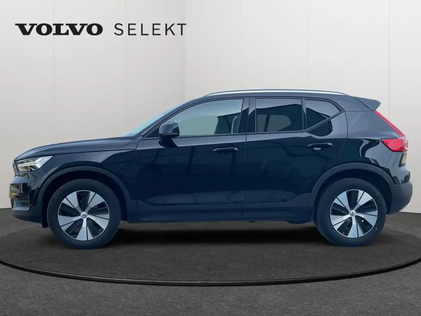 Volvo XC40 T3 Momentum Pro / Essence Noir - 2
