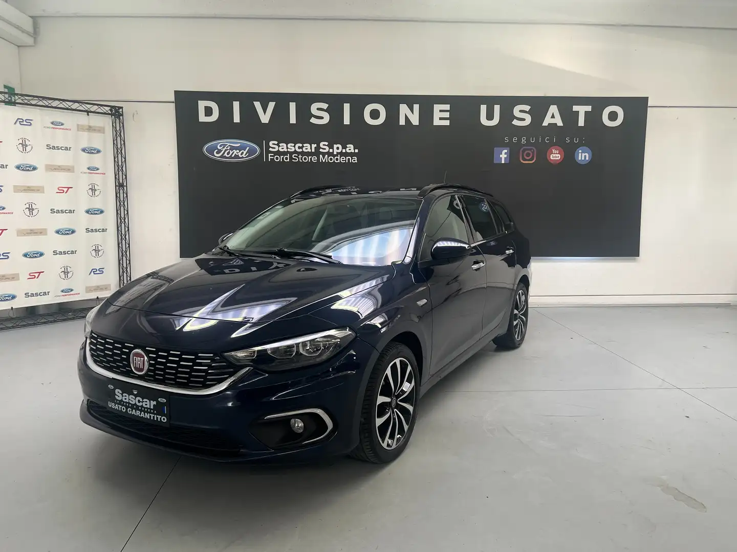 Fiat Tipo SW 1.6 mjt Lounge s&s 120cv my19 Azul - 1