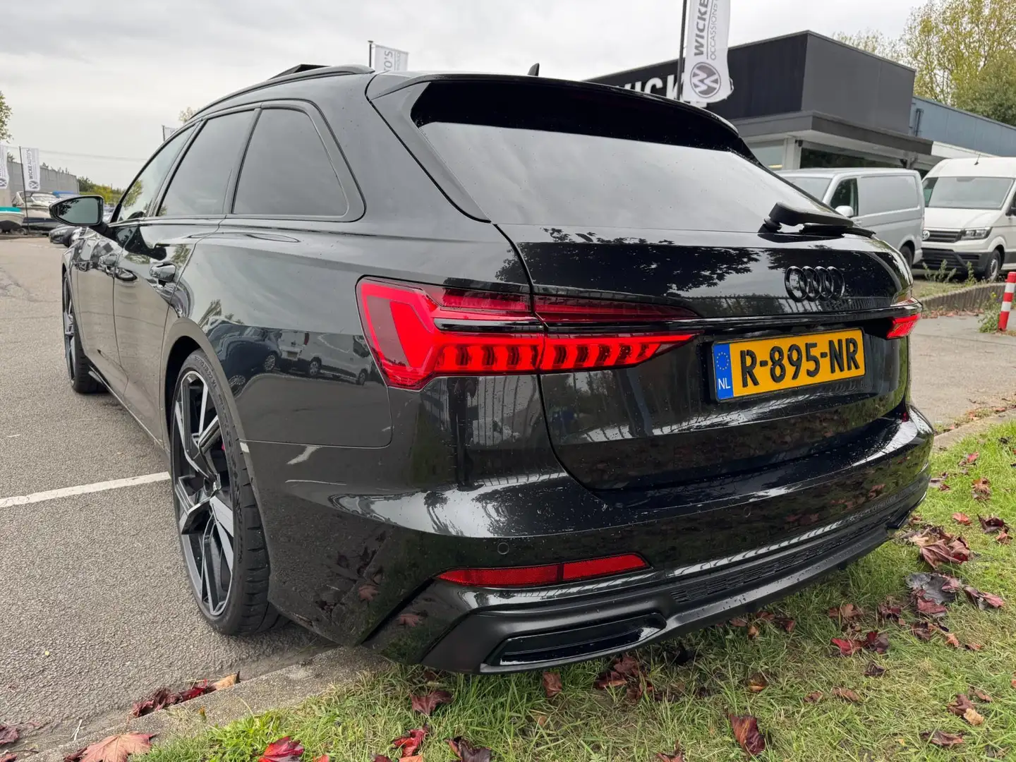 Audi A6 Avant 45 TFSI quattro Sport S Line Panorama Leder Zwart - 2