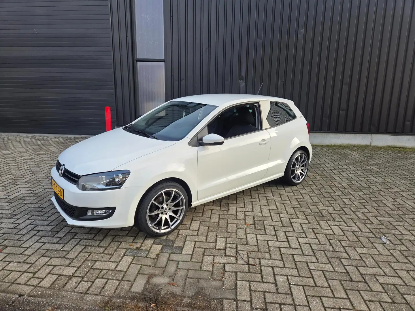 Volkswagen Polo 1.2 Easyline Team airco cruise pds stoelverwarming Wit - 2