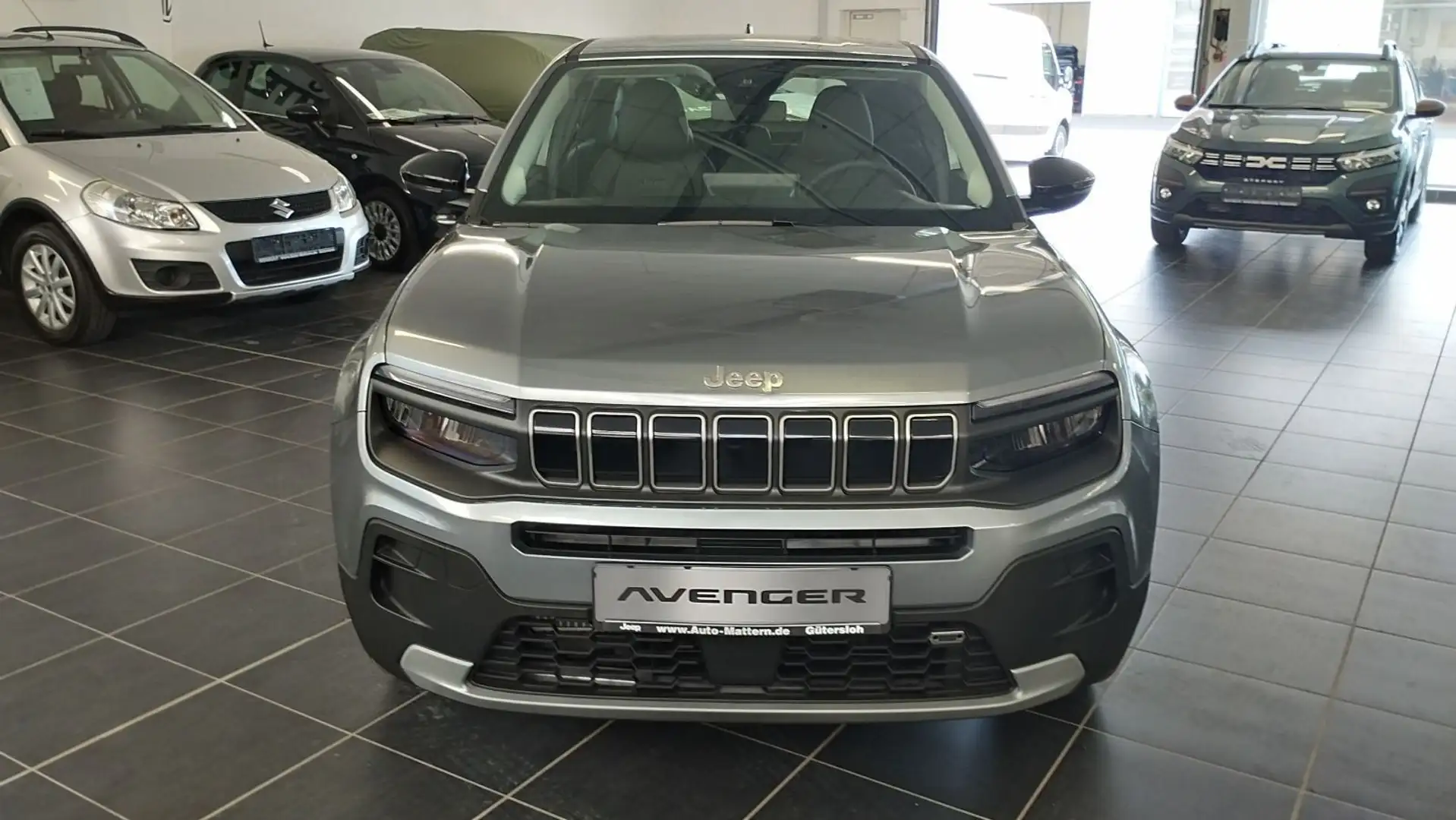 Jeep Avenger Altitude e-Hybrid MY24 1.2l Navi, JBL. Grau - 2