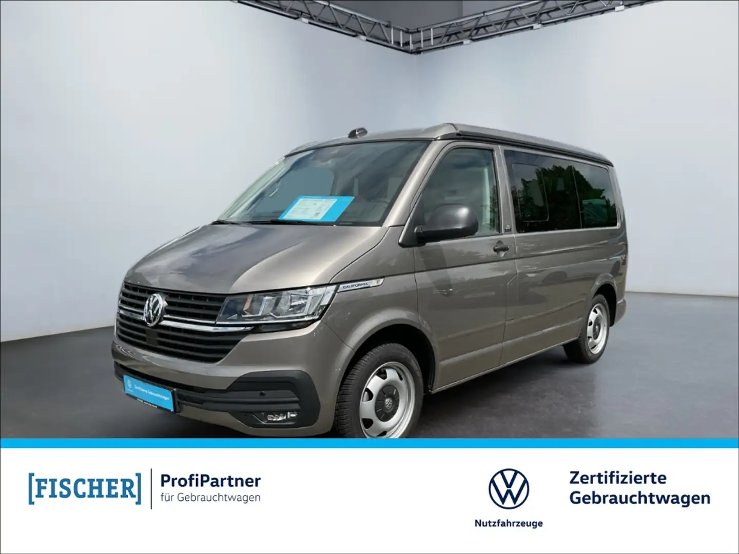 Volkswagen T6.1 California 2.0TDI DSG Beach kurz KR AHK Navi SHZ Rear View GR Beige - 1