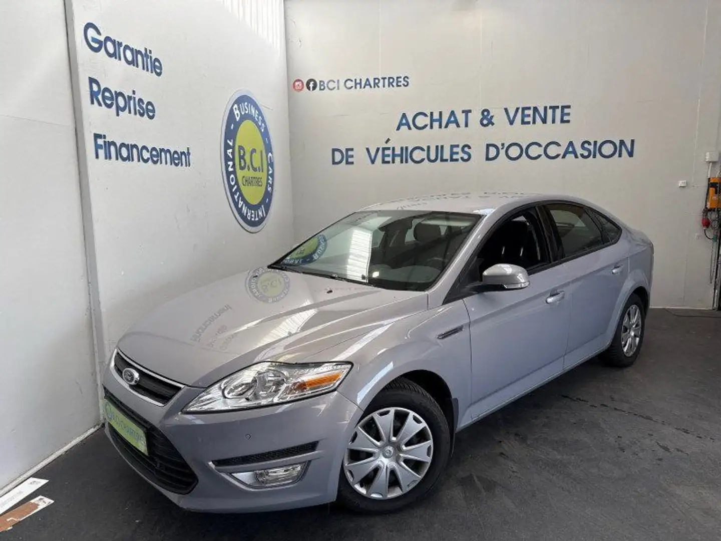 Ford Mondeo 1.6 SCTI 160CH ECOBOOST TREND 4P Gris - 1