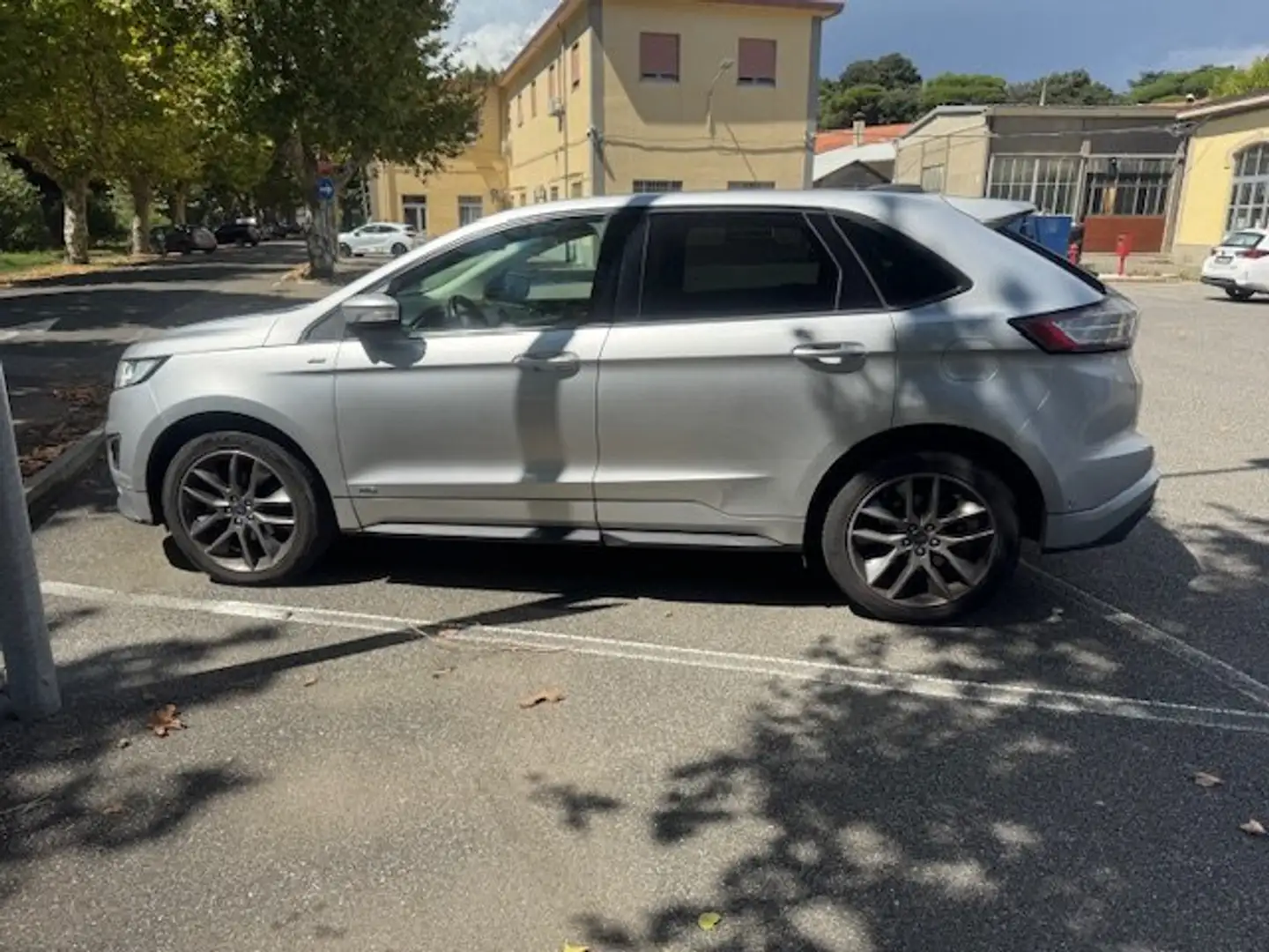 Ford Edge Edge 2016 2.0 tdci ST-Line s Stříbrná - 1