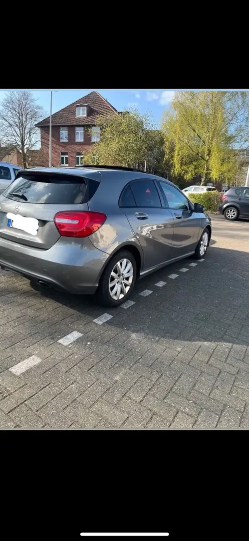 Mercedes-Benz A 200 (BlueEFFICIENCY) Style - 2