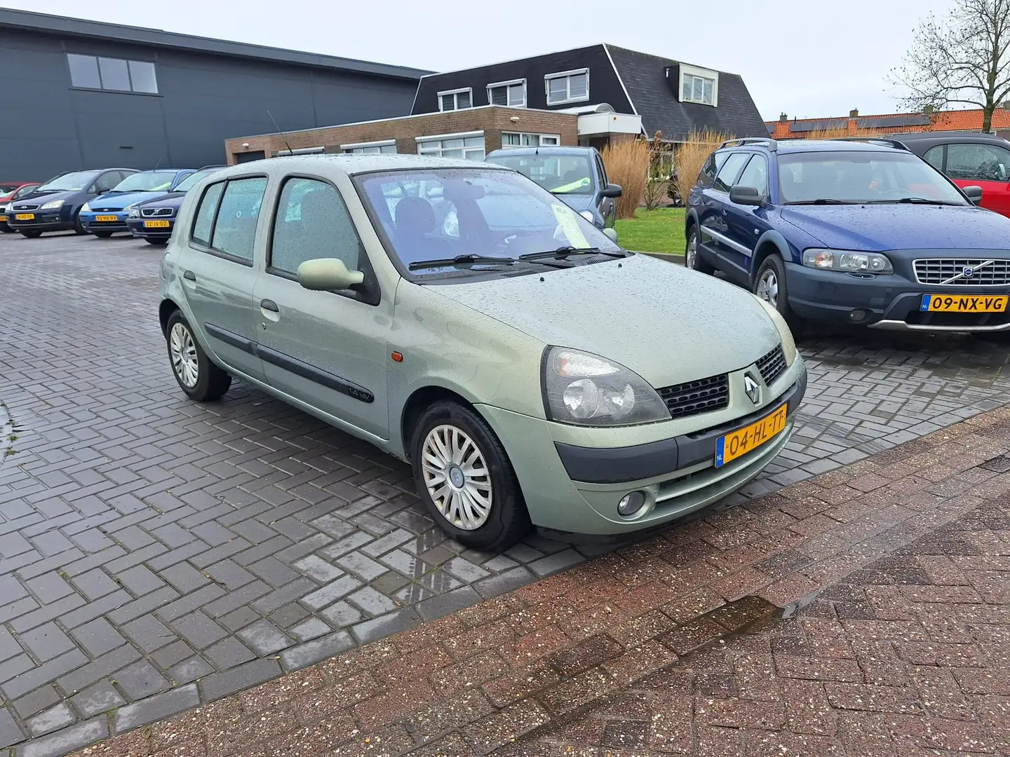 Renault Clio 1.4-16V RT / KOOPJE / APK t/m februari 2027 Braun - 2