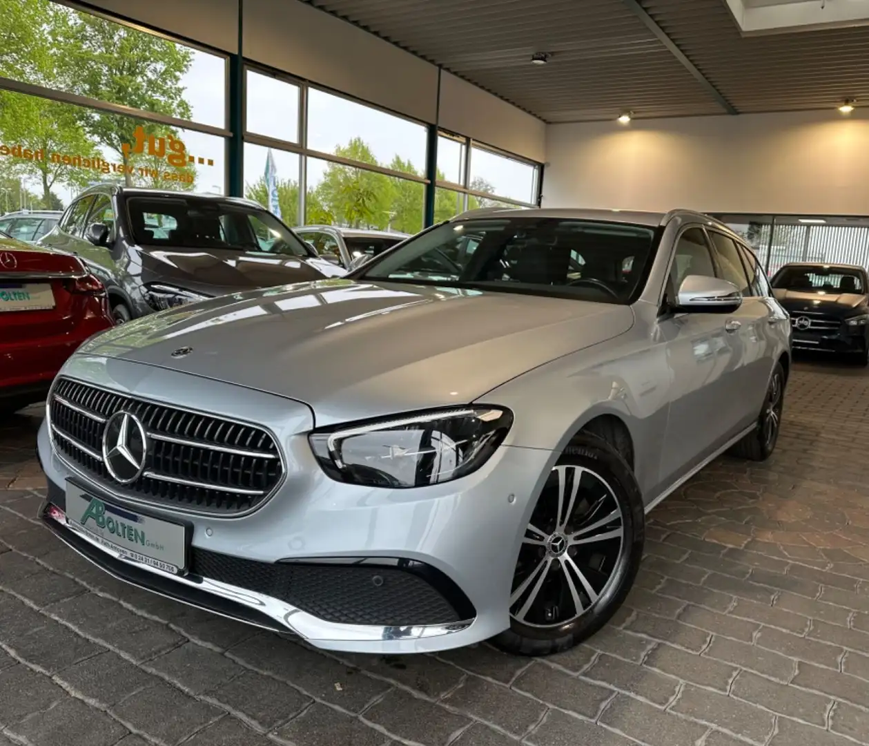Mercedes-Benz E 220 d T Autom.Avantg-MBUX-LED-Kamera-Spur-PTS Plateado - 2