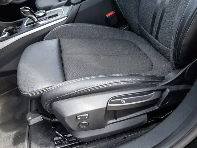 BMW 1 Series view 22