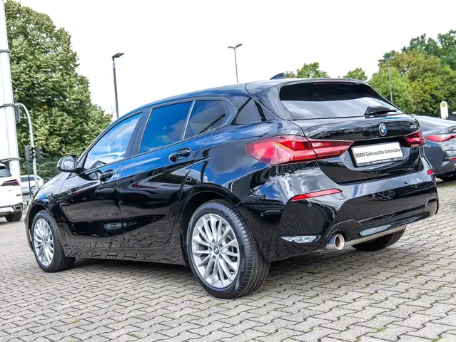 BMW 1 Series view 7